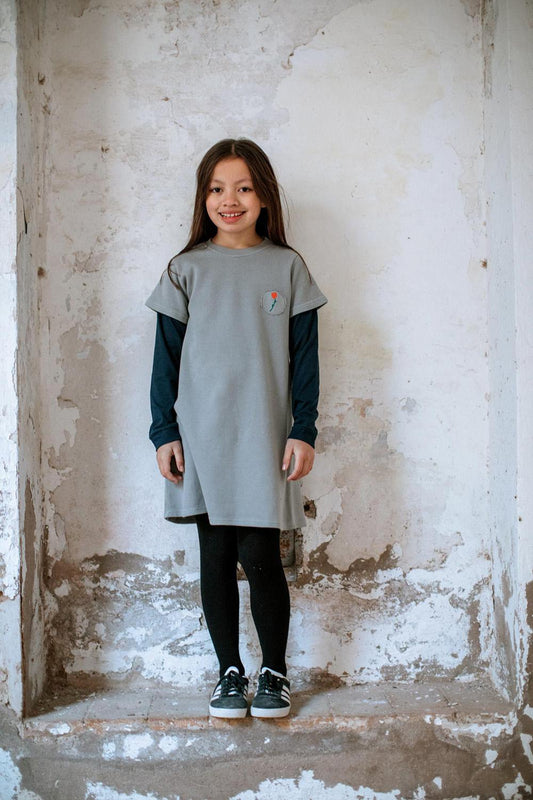 GRAY TULIP SLEEVED DRESS