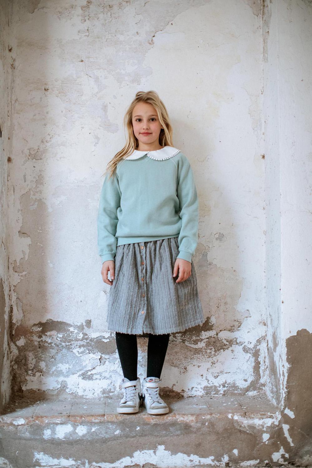 LIGHT GRAY CORDUROUS BUTTON SKIRT