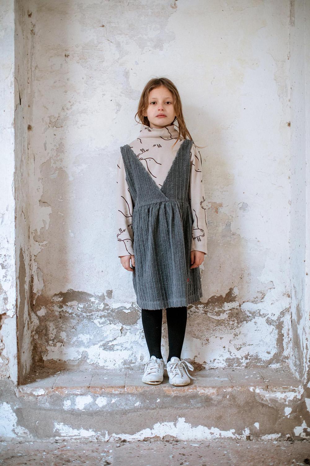 DARK GRAY FLOWER EMBROIDERED STRAPS CORDUROY DRESS