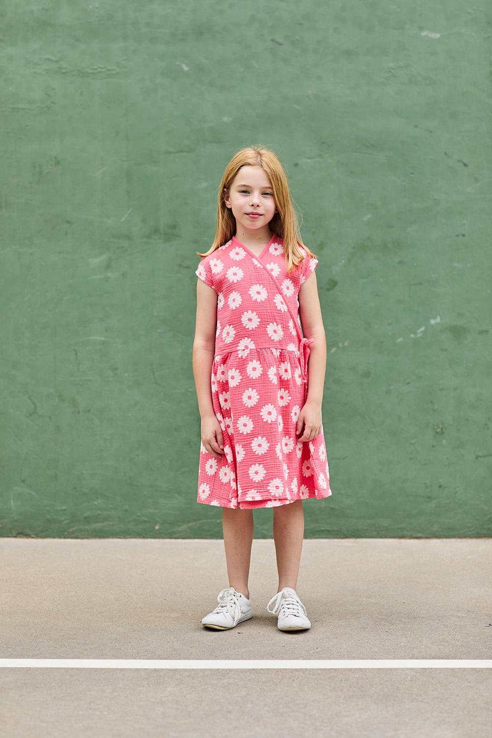 VESTIDO SIN MANGAS FÚSCIA ESTAMPADO MARGARITAS