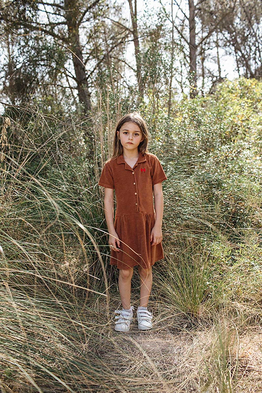 vestido-marrón-verano-niña-mariposa