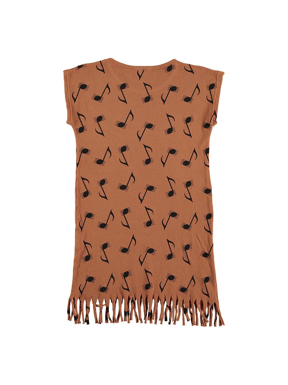 VESTIDO ESTAMPADO NOTAS Y PENTAGRAMAS FLEQUILLO MARRÓN
