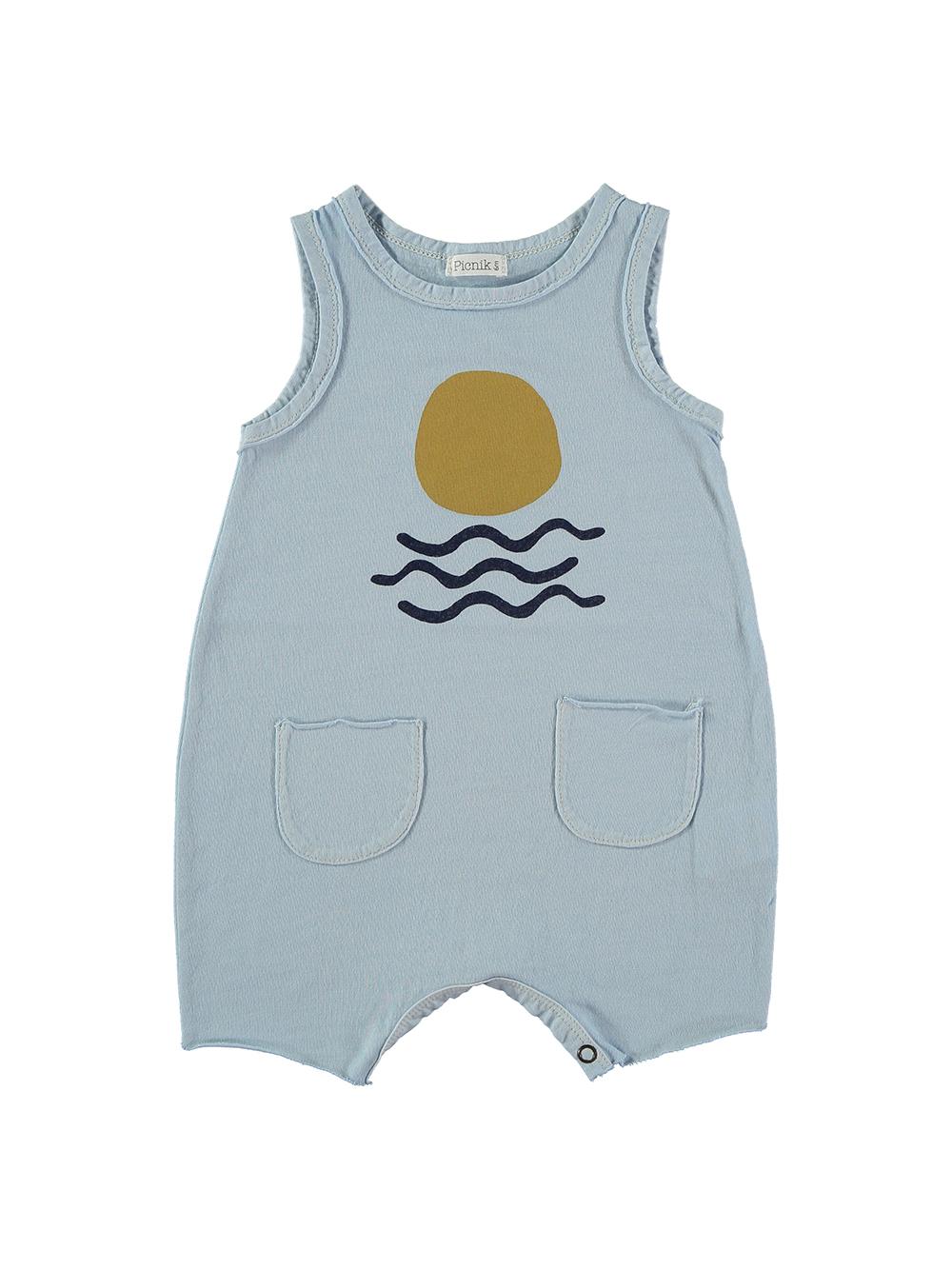 MONO TIRANTES AZUL CON ESTAMPADO SOL Y MAR