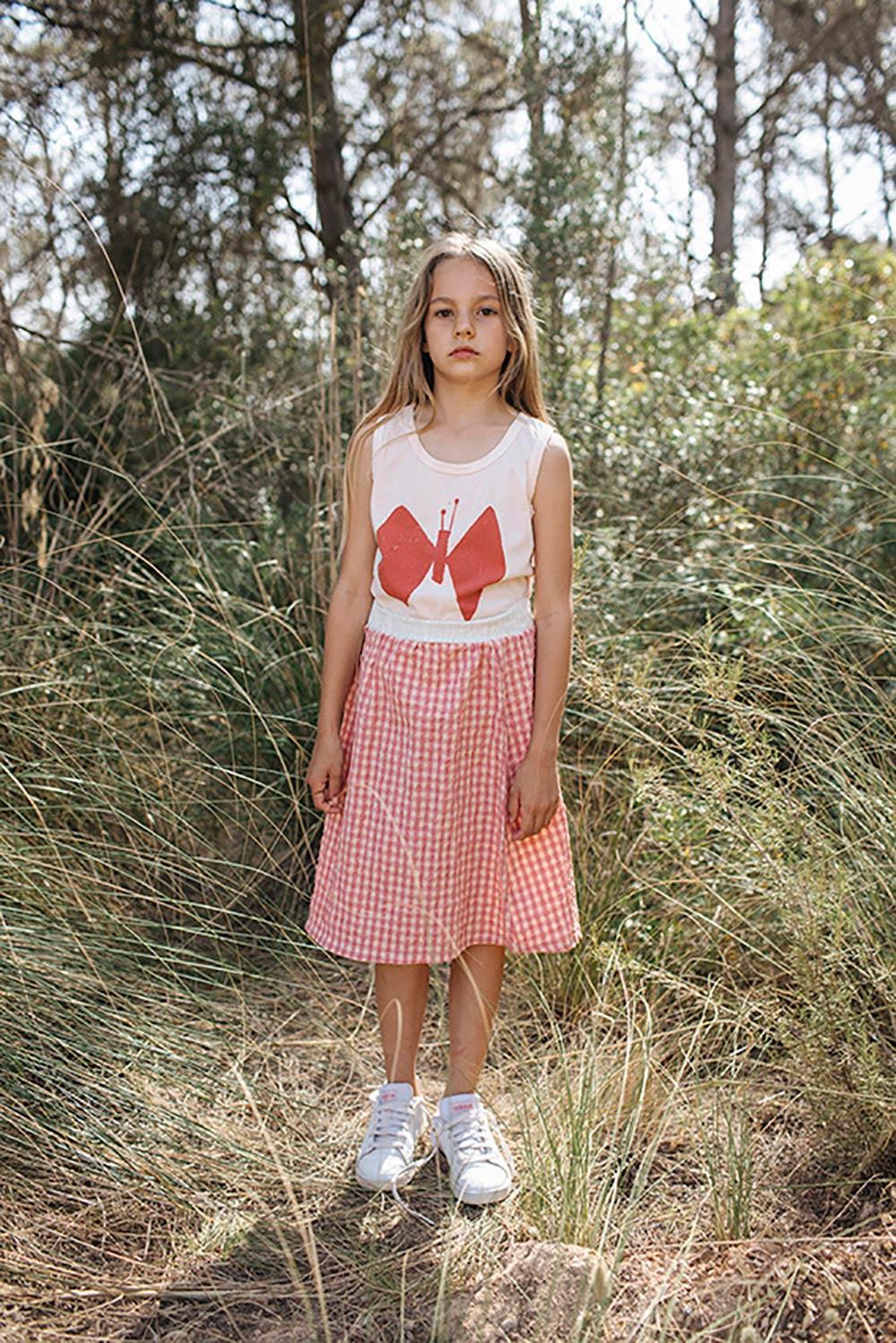 camiseta-tirantes-niña-estampado mariposa