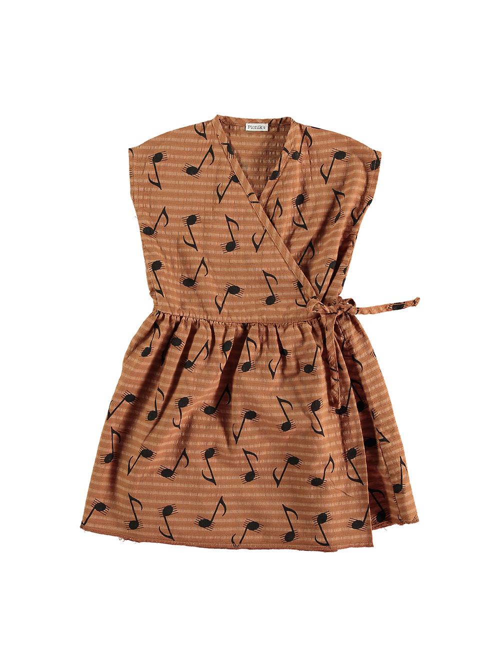 VESTIDO CINTURÓN ESTAMPADO NOTAS Y PENTAGRAMAS MARRÓN