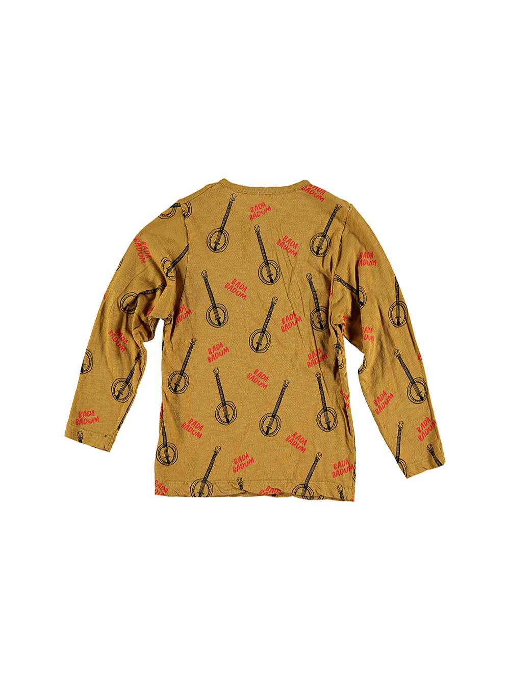 CAMISETA CUELLO MAO MOSTAZA ESTAMPADO GUITARRAS