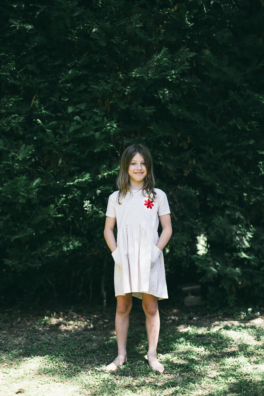 STRIPED DRESS WITH EMBROIDERED FLOWER BLUE PINK